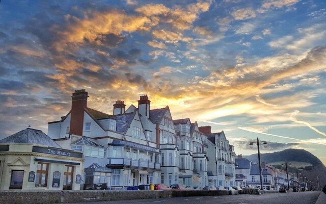 The Kingswood Hotel