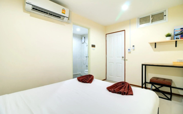 Red Pin Inn