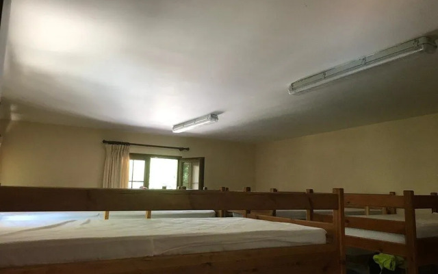 Albergue Los Nuberos - Hostel