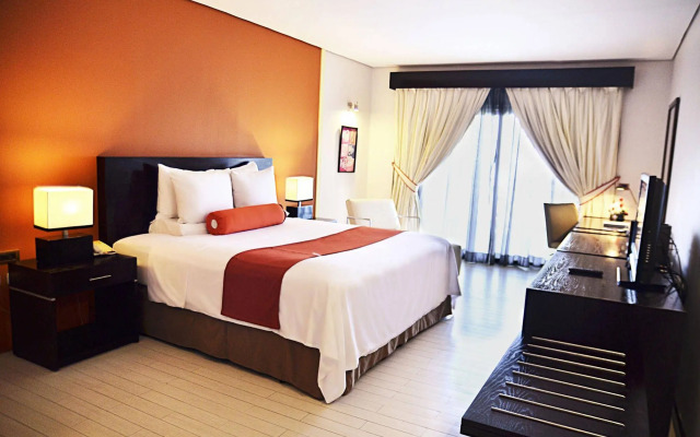 Thunderbird Resorts - Poro Point