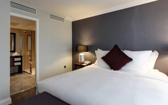 Renaissance London Heathrow Hotel