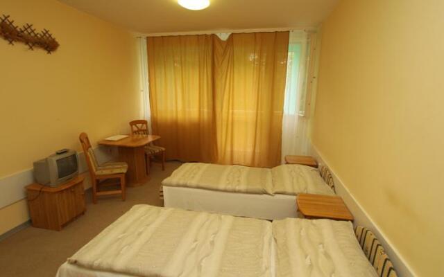 Hotel Beremend Rose