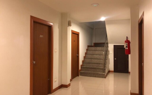 Chollada Inn Kamala