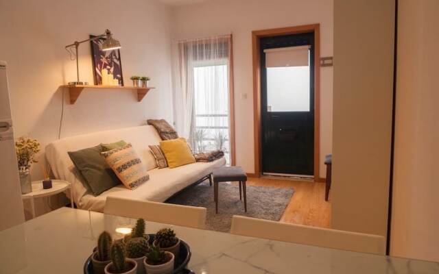 Flat 25 - The coolest flat in our street