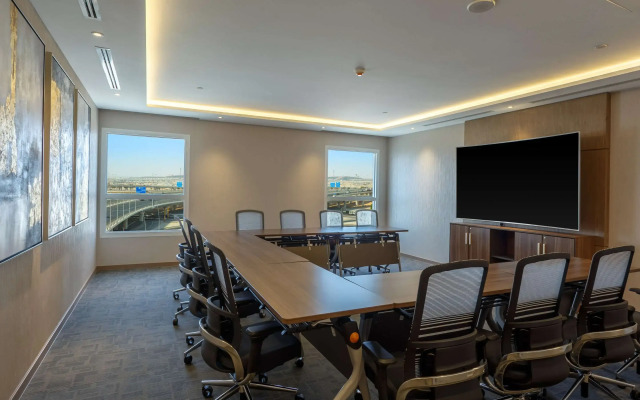 Clarion Hotel Jeddah Airport