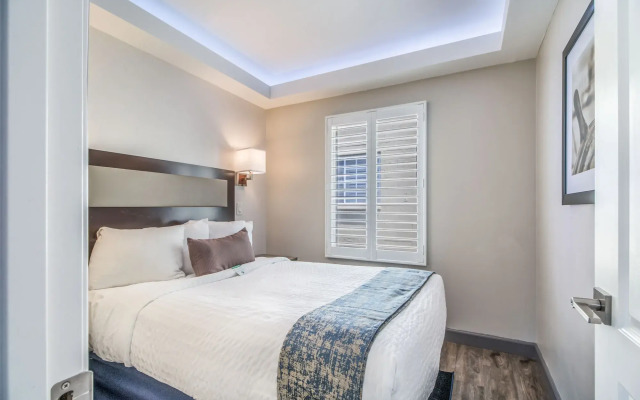 Inn at 50 at Long Beach Convention Center