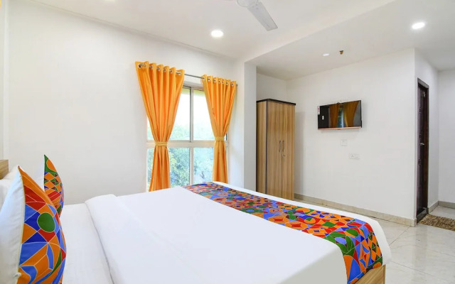 Fabhotel Grand Hazra Inn