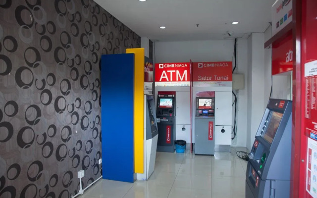 RedDoorz Apartment @ Manyar Street