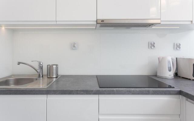 Self Check - in 24h near Tauron Arena Apartments by InPoint