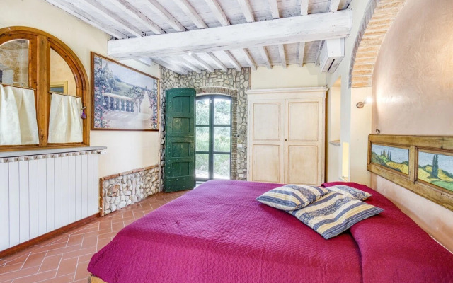 Villa Ademollo with Pool in Chianti Hills