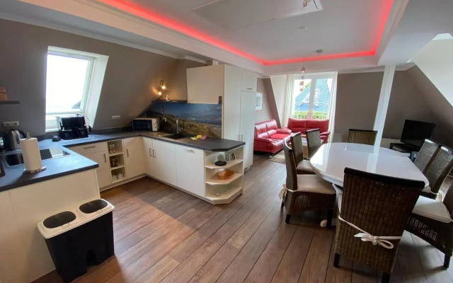 Ferienwohnung im Poolhaus mit Ostseeblick