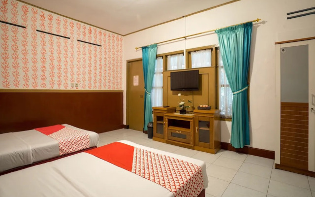 Oyo 211 Seruni Guest House