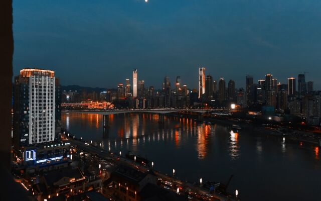 Qing Apartment Spring Heartbeat