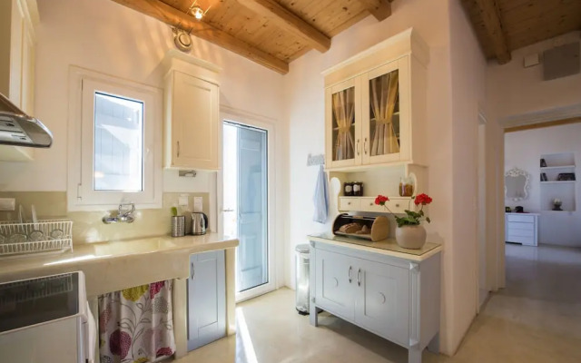 Athina Ios Villa