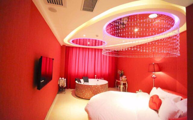 Tianelian Lovers Theme Hotel Sanya