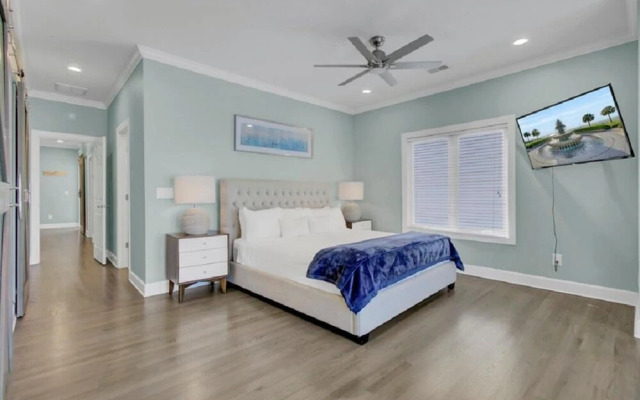 Yacht Harbor Court 31