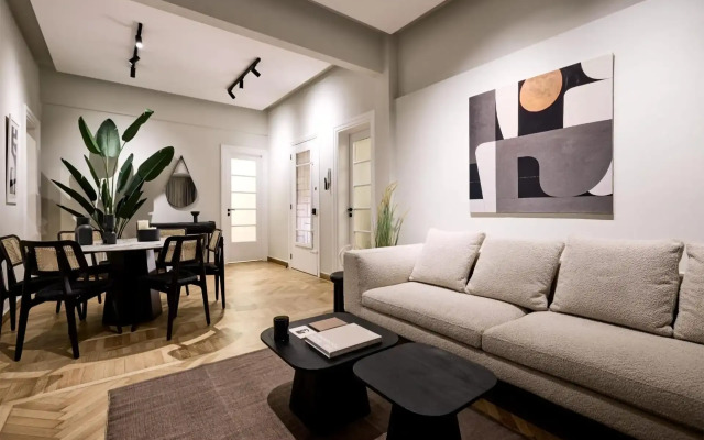 Momo Suites Acropolis by Aura Homes