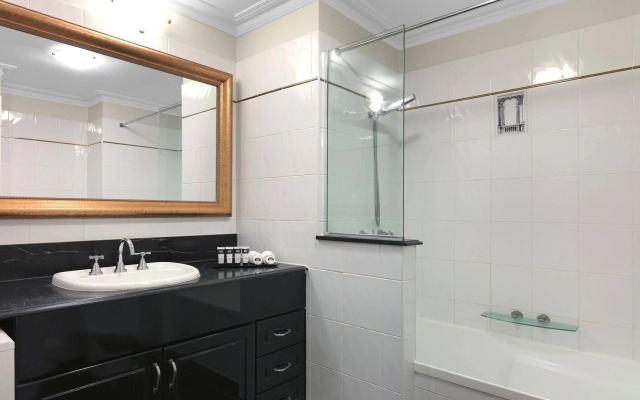 Adina Apartment Hotel Brisbane Anzac Square