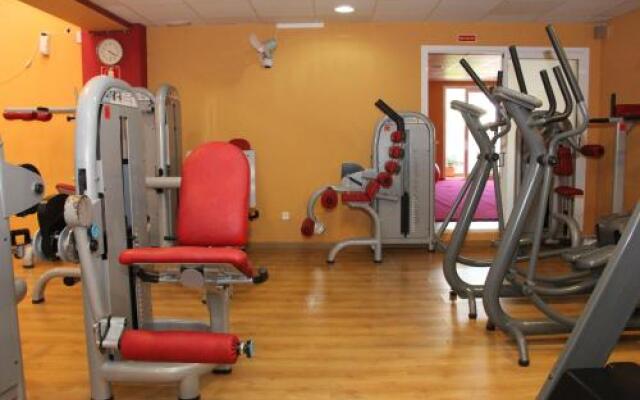 Hostel & Gym Relise - Albergue Juvenil