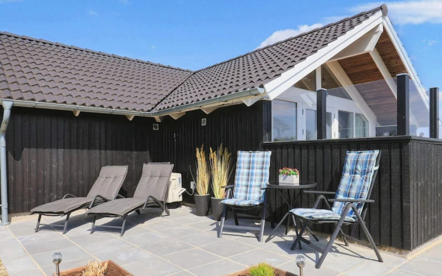6 Person Holiday Home in Hadsund-by Traum