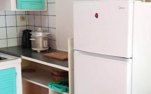 Studio in Saint-pierre, With Enclosed Garden and Wifi