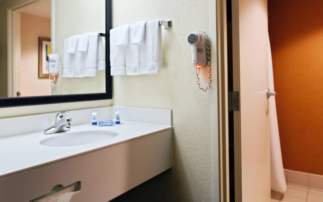 Fairfield Inn by Marriott Arrowood