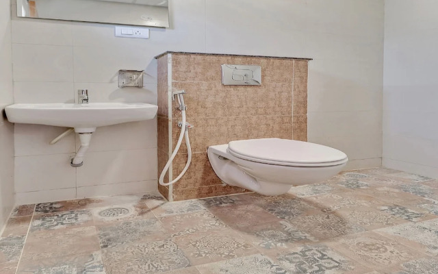 Capital O 46906 Surya Orchids