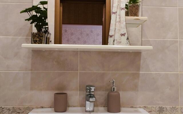 Seven Winds Aparts на 2-й пер.  Мира 24