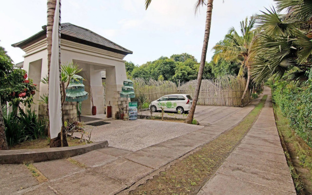 ZEN Premium Lovina Damai Hill Side