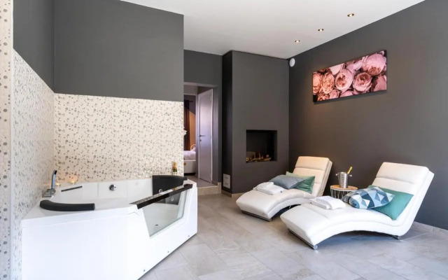 The Rose Suites