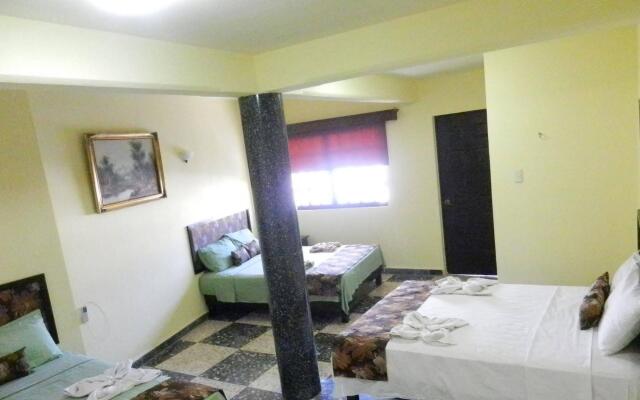Hotel & Suites San José