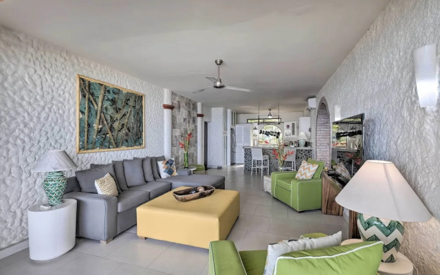 Puerto Vallarta Condo w/ Pool - Walk to La Playa!