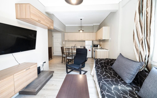 Delmare MQUEEN Apartment