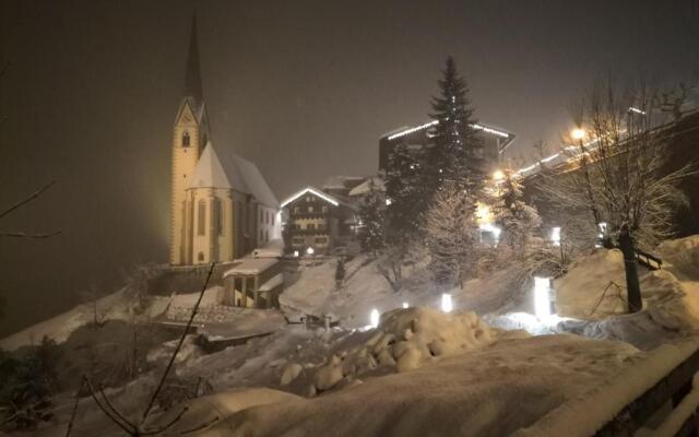 Berghaus Glockner, App. Niedermeyer