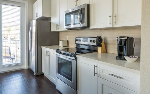 FRONTDESK The Point at Town Center Apts Jacksonville