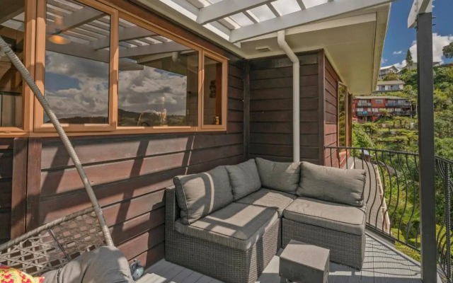 Cythera - Tairua Holiday Home