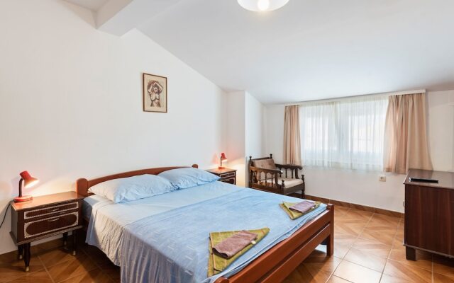 Scenic Apartment in Zadar With Terrace