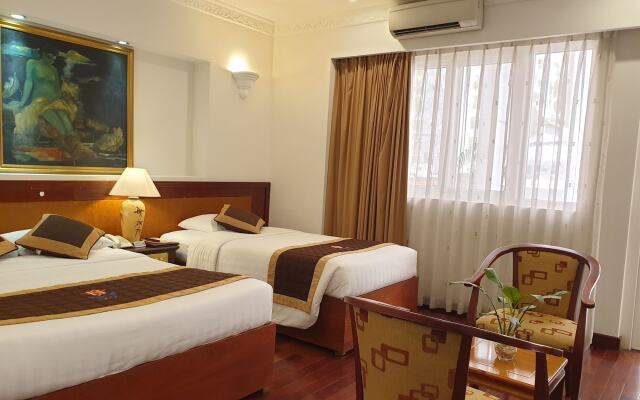 Huong Sen Hotel