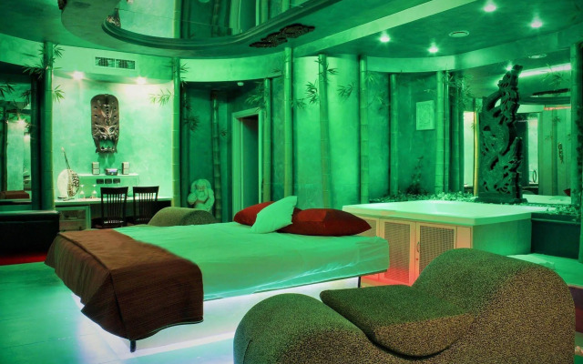 Silk Motel