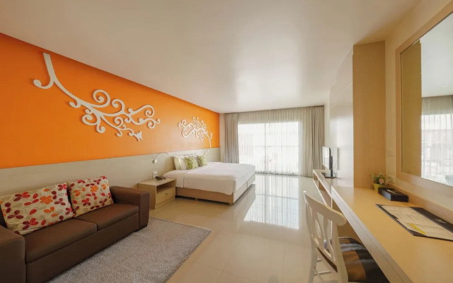 Jolly Suites Petkasem