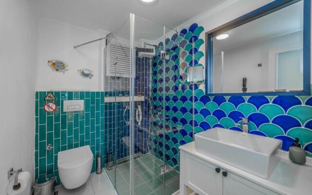 Ece Marina Suites