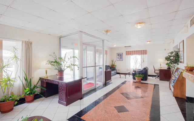 Hotel O Houston East Channelview I-10