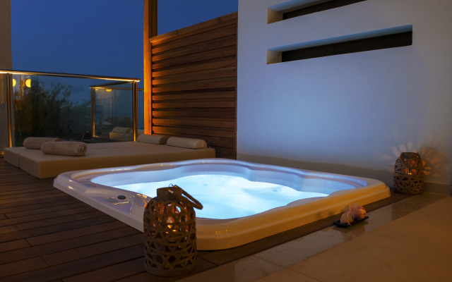 Port Royal Villas & Spa