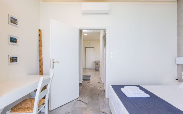 Meltemi Coast Suites