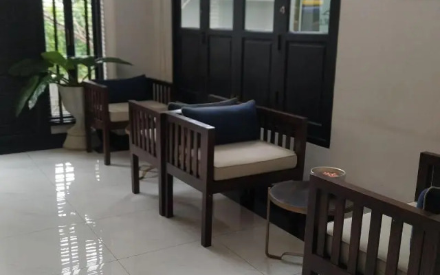 Cheeva Dee Hotel