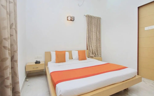 Red Carpet Residence By OYO Rooms