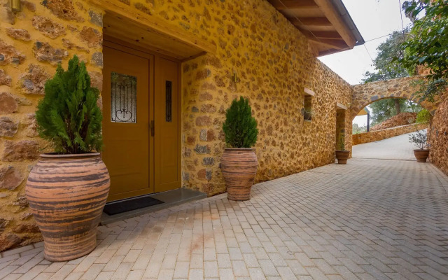 Oak Tree Estate