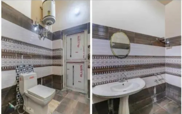 Capital O 82559 Royal Plaza