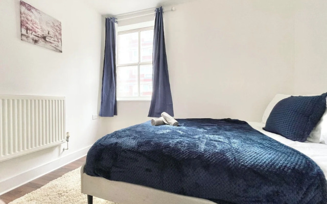 Chic 2-bed Apartment in Southampton With Parking