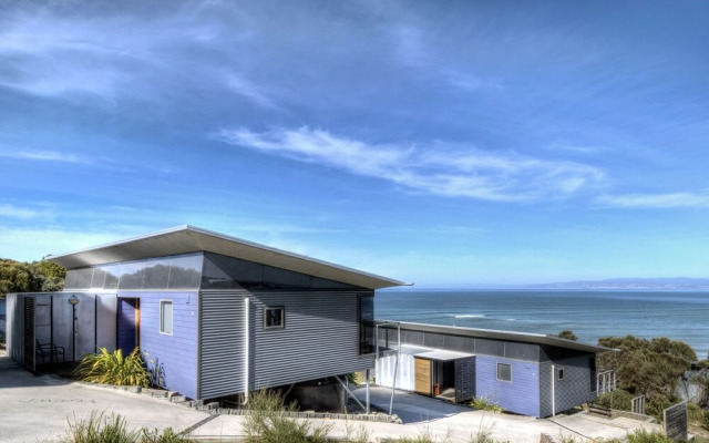 Freycinet Beach Apartments
